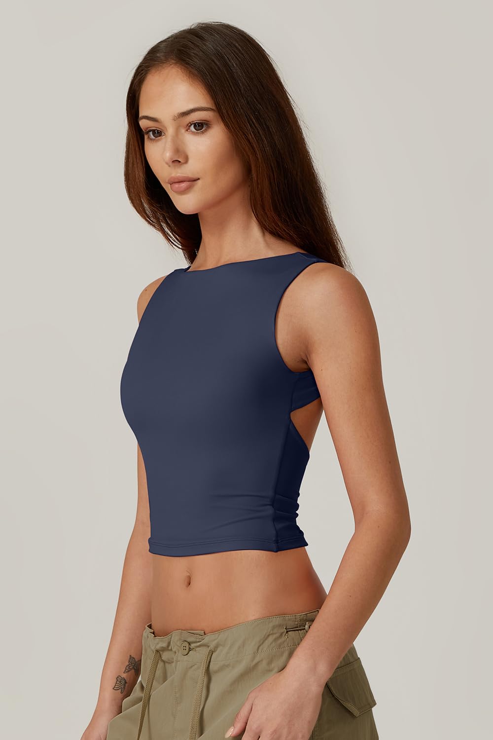 Nua High Neck Crop Top - Bambuá Nation